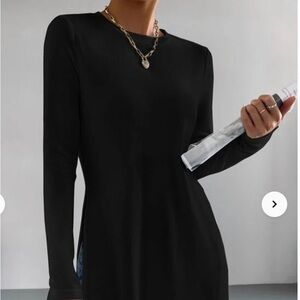 🌸SHEIN Essence Solid Hem Long Tee🖤